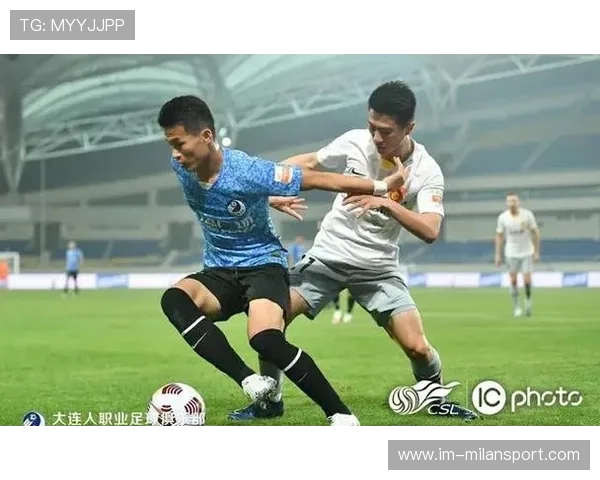 大连英博林良铭禁区劲射破门——这场激动人心的比赛让人热血沸腾